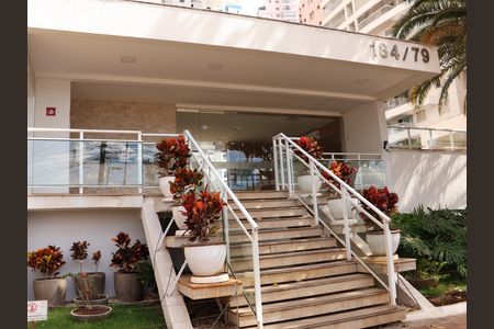 Apartamento para alugar com 118m², 2 quartos e 2 vagasFachada e portaria