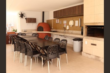 Apartamento para alugar com 118m², 2 quartos e 2 vagasÁrea comum - Churrasqueira