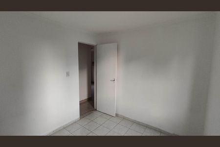 Quarto 2 de apartamento para alugar com 2 quartos, 42m² em Jardim do Castelo, Ferraz de Vasconcelos