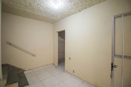 Sala de casa para alugar com 4 quartos, 120m² em Boaçu, São Gonçalo