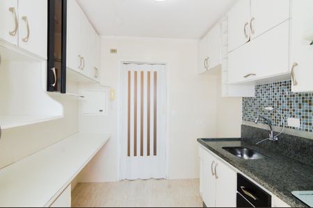 Apartamento à venda com 52m², 2 quartos e 1 vagaCozinha