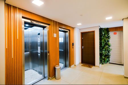 Apartamento à venda com 52m², 2 quartos e 1 vagaHall Social 