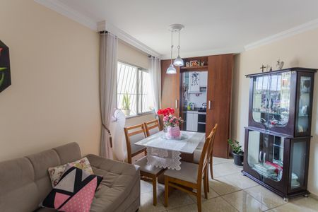 Sala de apartamento para alugar com 3 quartos, 83m² em Nova Vista, Belo Horizonte