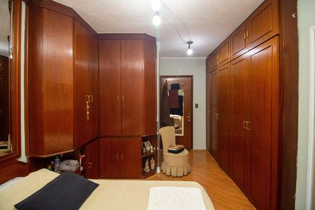Casa à venda com 224m², 3 quartos e 6 vagas Casa à venda com 224m², 3 quartos e 6 vagasSuíte 1