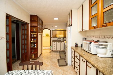 Casa à venda com 224m², 3 quartos e 6 vagas Casa à venda com 224m², 3 quartos e 6 vagasCozinha