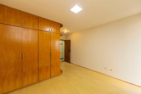 Apartamento à venda com 160m², 4 quartos e 2 vagasSuite