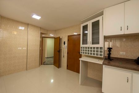 Apartamento à venda com 160m², 4 quartos e 2 vagasCozinha