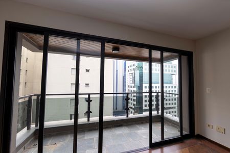Apartamento à venda com 160m², 4 quartos e 2 vagasVaranda