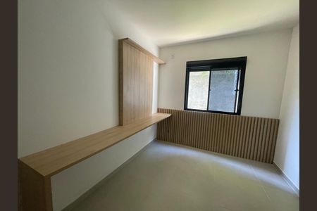 Casa à venda com 58m², 3 quartos e 2 vagas