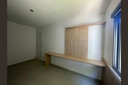 Casa à venda com 58m², 3 quartos e 2 vagas