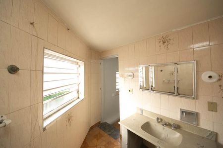 Casa para alugar com 200m², 2 quartos e 1 vaga Casa para alugar com 200m², 2 quartos e 1 vagaBanheiro