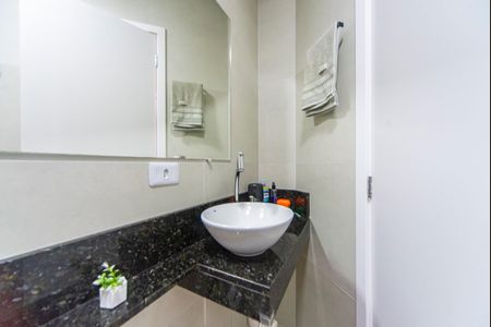 Apartamento à venda com 88m², 2 quartos e 1 vaga Apartamento à venda com 88m², 2 quartos e 1 vagaBanheiro