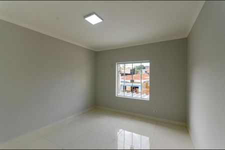 Casa à venda com 180m², 3 quartos e 2 vagas Casa à venda com 180m², 3 quartos e 2 vagasQuarto 1