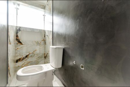 Casa à venda com 180m², 3 quartos e 2 vagas Casa à venda com 180m², 3 quartos e 2 vagasBanheiro 2