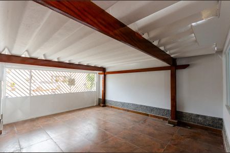 Casa à venda com 180m², 3 quartos e 2 vagas Casa à venda com 180m², 3 quartos e 2 vagasGaragem