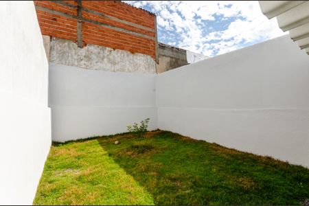 Casa à venda com 180m², 3 quartos e 2 vagas Casa à venda com 180m², 3 quartos e 2 vagasQuintal