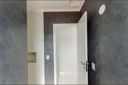 Casa à venda com 180m², 3 quartos e 2 vagas Casa à venda com 180m², 3 quartos e 2 vagasBanheiro 1