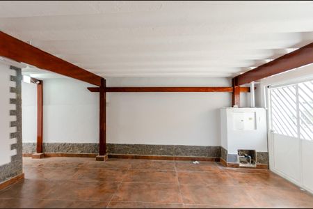 Casa à venda com 180m², 3 quartos e 2 vagas Casa à venda com 180m², 3 quartos e 2 vagasGaragem