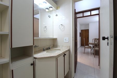 Banheiro de apartamento à venda com 1 quarto, 36m² em Moema, São Paulo