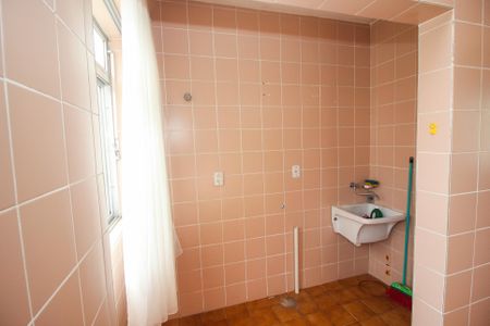 Apartamento à venda com 53m², 2 quartos e sem vaga Apartamento à venda com 53m², 2 quartos e sem vagaCozinha e Área de Serviço