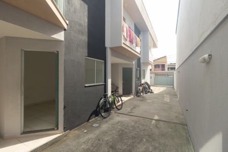 Casa de condomínio para alugar com 84m², 2 quartos e 1 vagaÁrea comum