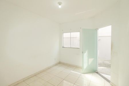 Sala de casa de condomínio para alugar com 2 quartos, 84m² em Campo Grande, Rio de Janeiro