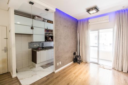 Sala  de apartamento à venda com 2 quartos, 68m² em Bethaville I, Barueri