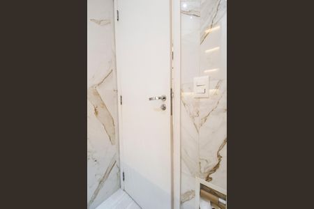 Apartamento à venda com 68m², 2 quartos e 2 vagas Apartamento à venda com 68m², 2 quartos e 2 vagasBanheiro 2