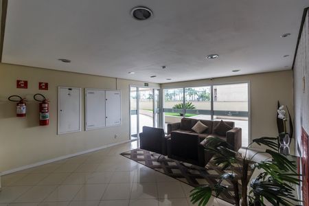 Apartamento à venda com 68m², 2 quartos e 2 vagas Apartamento à venda com 68m², 2 quartos e 2 vagasHall social