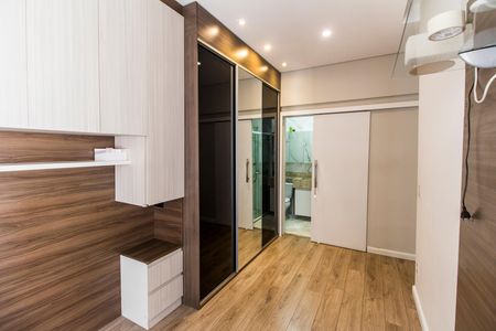 Apartamento à venda com 68m², 2 quartos e 2 vagas Apartamento à venda com 68m², 2 quartos e 2 vagasSuíte