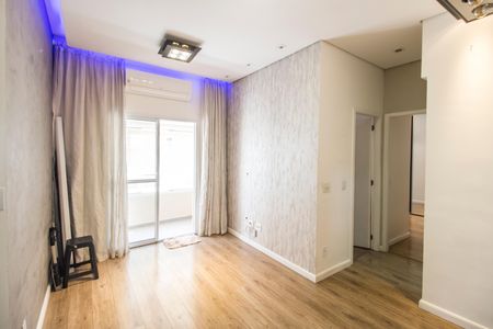 Apartamento à venda com 68m², 2 quartos e 2 vagas Apartamento à venda com 68m², 2 quartos e 2 vagasSala