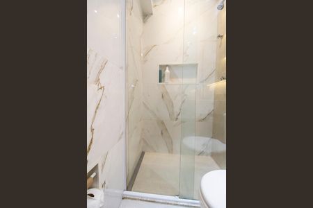 Apartamento à venda com 68m², 2 quartos e 2 vagas Apartamento à venda com 68m², 2 quartos e 2 vagasBanheiro 2