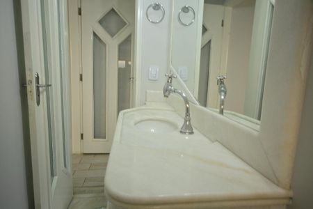 Casa à venda com 236m², 5 quartos e 2 vagasLavabo da Sala 