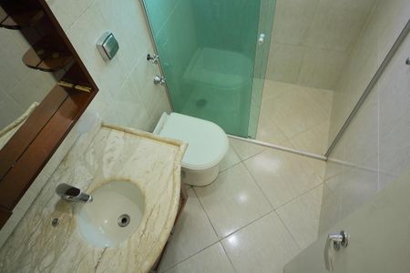 Casa à venda com 236m², 5 quartos e 2 vagasBanheiro Social 