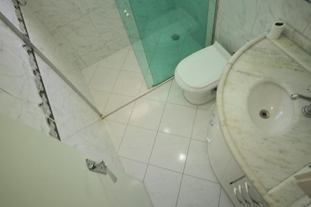 Casa à venda com 236m², 5 quartos e 2 vagasBanheiro da  Suíte 