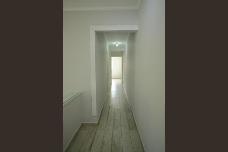 Casa à venda com 236m², 5 quartos e 2 vagasCorredor dos quartos 