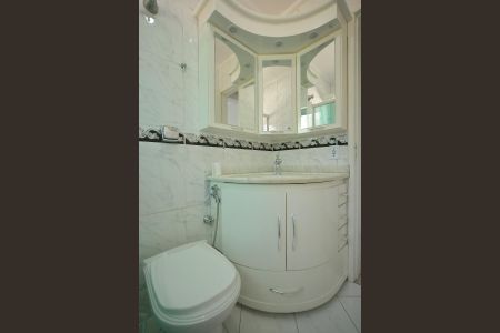 Casa à venda com 236m², 5 quartos e 2 vagasBanheiro da  Suíte 