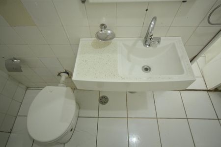 Casa à venda com 236m², 5 quartos e 2 vagasBanheiro de serviço 