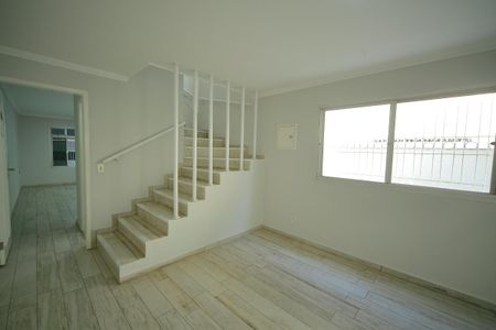Sala de jantar /acesso quartos  de casa para alugar com 3 quartos, 236m² em Cidade Miramar, São Bernardo do Campo