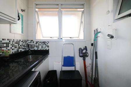Apartamento à venda com 64m², 2 quartos e 1 vagaÁrea de Serviço