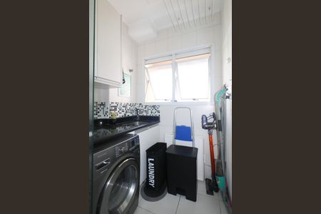 Apartamento à venda com 64m², 2 quartos e 1 vagaÁrea de Serviço