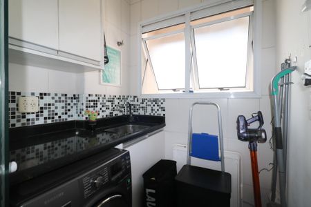 Apartamento à venda com 64m², 2 quartos e 1 vagaÁrea de Serviço