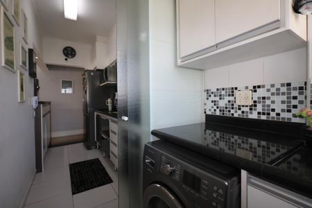 Apartamento à venda com 64m², 2 quartos e 1 vagaÁrea de Serviço