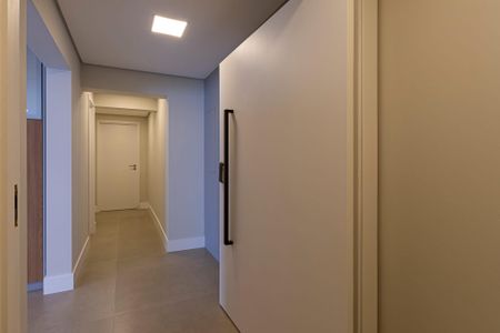 Apartamento à venda com 3 quartos, 200m² em Cambuí, Campinas