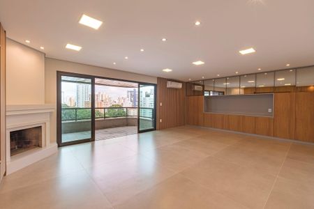 Apartamento à venda com 200m², 3 quartos e 2 vagas