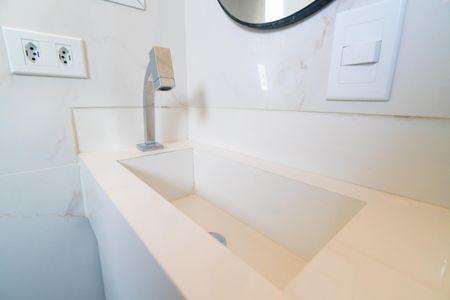 Apartamento à venda com 52m², 2 quartos e 1 vaga Apartamento à venda com 52m², 2 quartos e 1 vagaBanheiro