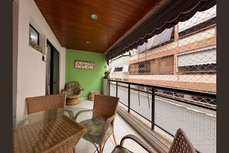 Apartamento à venda com 78m², 3 quartos e 1 vaga Apartamento à venda com 78m², 3 quartos e 1 vagaVaranda