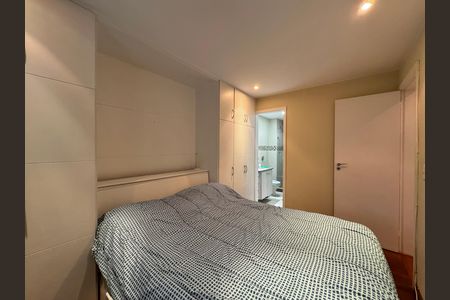 Apartamento à venda com 78m², 3 quartos e 1 vaga Apartamento à venda com 78m², 3 quartos e 1 vagaSuíte