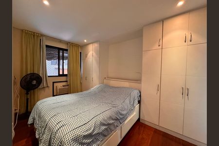 Apartamento à venda com 78m², 3 quartos e 1 vaga Apartamento à venda com 78m², 3 quartos e 1 vagaSuíte
