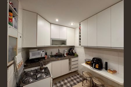 Apartamento à venda com 78m², 3 quartos e 1 vaga Apartamento à venda com 78m², 3 quartos e 1 vagaCozinha e Área de Serviço